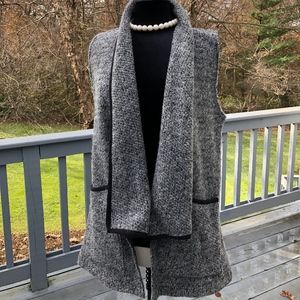 Art of Cloth Black / Grey vest